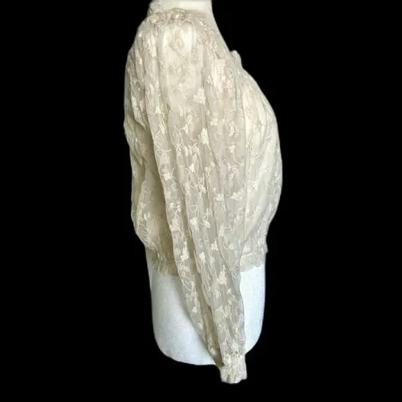 NWT EXPRESS Long Sleeve Lace Gathered Hem Crop Top Women's Size S - Picture 2 of 8